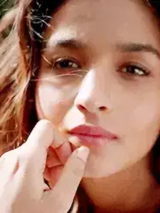Videos of Cutest Actress of Bollywood: Alia Bhatt